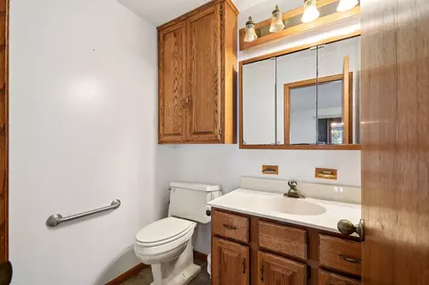 Bath - 44080 Maple Ln, Harris, MN 55032 photo 3 of 5
