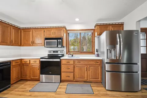 Kitchen - 44080 Maple Ln, Harris, MN 55032 photo 1 of 5