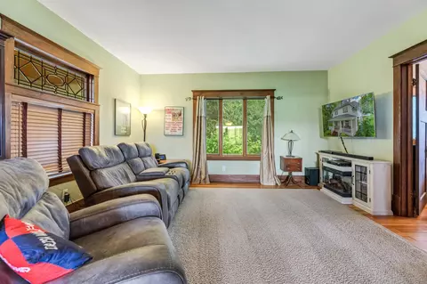 Living - 18615 Dunn Rd, Caledonia, MN 55921 photo 1 of 4