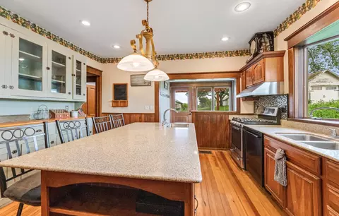 Kitchen - 18615 Dunn Rd, Caledonia, MN 55921 photo 1 of 4