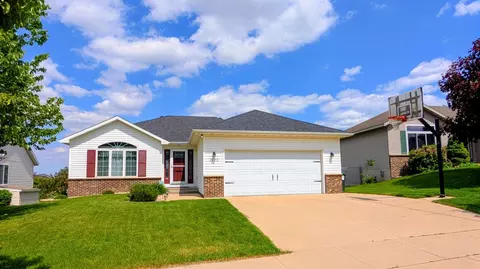 2786 Kenosha Ln NW, Rochester, MN 55901