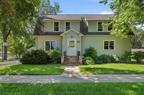Exterior - 424 E 11th St, Gibbon, MN 55335 photo 10 of 16