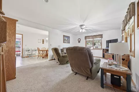 Living - 424 E 11th St, Gibbon, MN 55335 photo 1 of 3