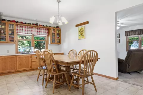 Dining - 424 E 11th St, Gibbon, MN 55335 photo 1 of 2