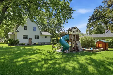 Exterior - 424 E 11th St, Gibbon, MN 55335 photo 11 of 16
