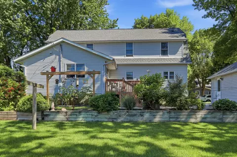 Exterior - 424 E 11th St, Gibbon, MN 55335 photo 8 of 16