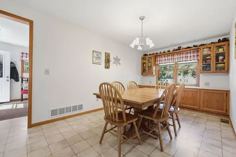 Dining - 424 E 11th St, Gibbon, MN 55335 photo 2 of 2