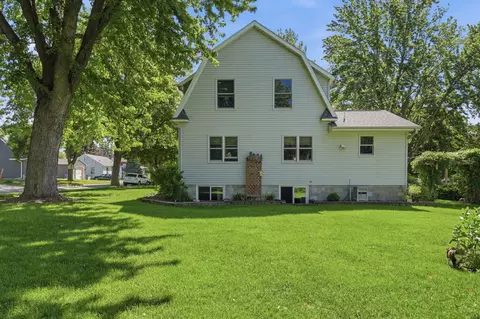 Exterior - 424 E 11th St, Gibbon, MN 55335 photo 12 of 16
