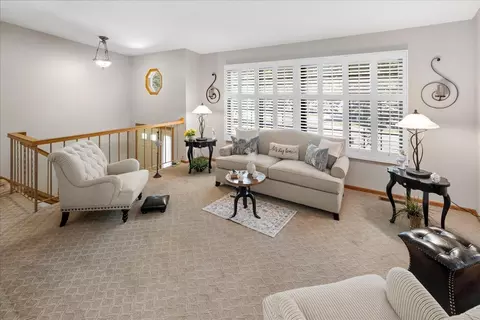 Living - 4602 12 Penkwe Way, Eagan, MN 55122 photo 2 of 4