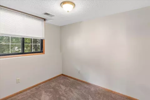 Bedroom - 4602 12 Penkwe Way, Eagan, MN 55122 photo 5 of 5