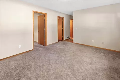 Living - 4602 12 Penkwe Way, Eagan, MN 55122 photo 4 of 4