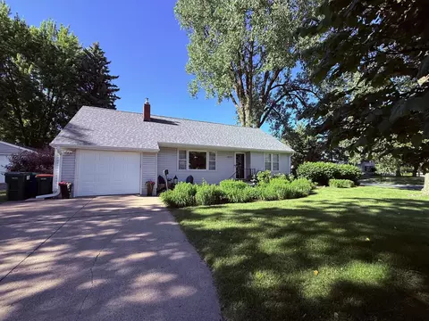 1827 44th Ave NE, Columbia Heights, MN 55421