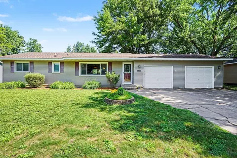 2045 Bluestone Ln, Eagan, MN 55122
