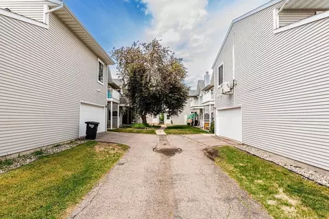 Exterior - 3311 15th Ave S #E, Fargo, ND 58103 photo 4 of 4