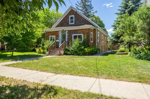 410 9 Ave S, Fargo, ND 58103
