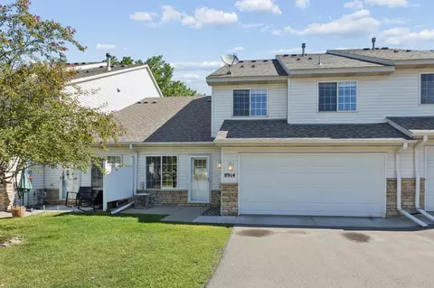 8914 Pheasant Ln, Saint Bonifacius, MN 55375