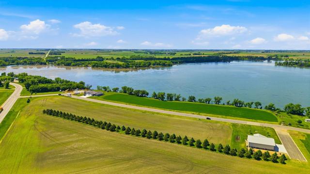1061 E Grandview Dr, Balaton, MN 56115