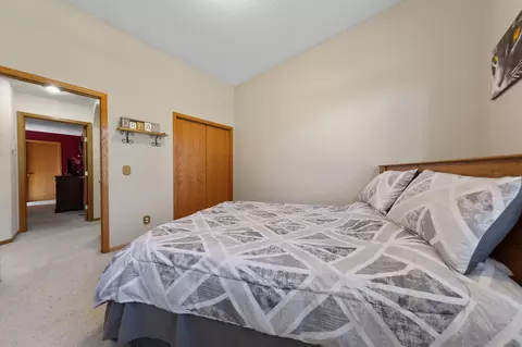 Bedroom - 204 Allen Ln, Faribault, MN 55021 photo 5 of 7