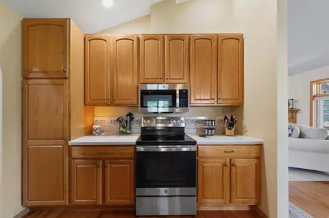 Kitchen - 204 Allen Ln, Faribault, MN 55021 photo 5 of 5