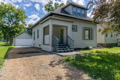608 7th Ave SE, Waseca, MN 56093