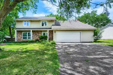 14171 Elmira Ct, Apple Valley, MN 55124