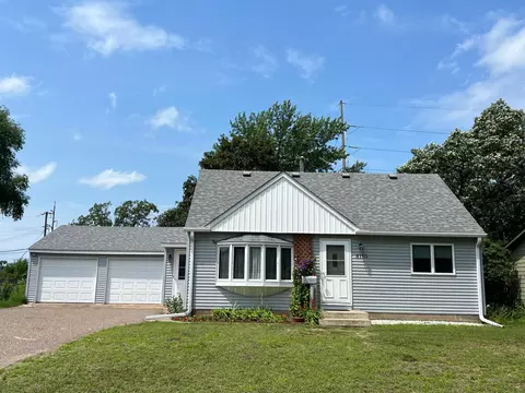 6110 Starlite Blvd NE, Fridley, MN 55432
