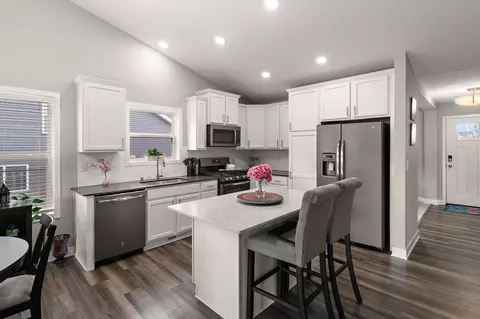 Kitchen - 715 Boulder Pass St, Jordan, MN 55352 photo 1 of 3
