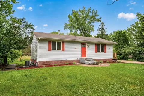 244 5th St NW, Forest Lake, MN 55025