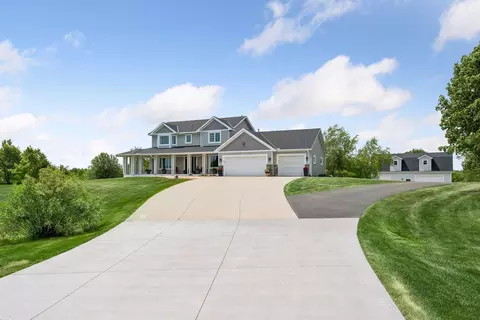 10205 Heather Ln, Rogers, MN 55374