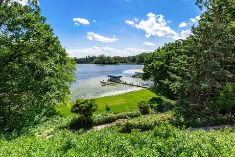 7011 Willow Creek Rd, Eden Prairie, MN 55344