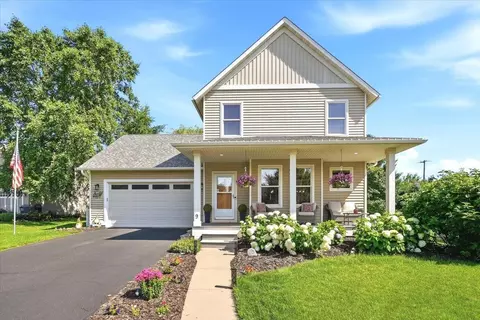 9 Founders Grn, Hudson, WI 54016