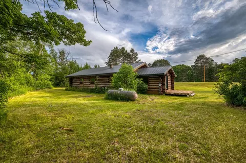 Exterior - 10972 River Rd, Jacobson, MN 55752 photo 4 of 6