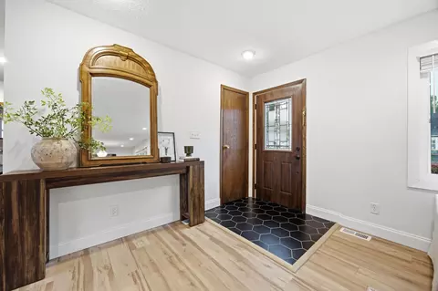 Entry Way - 455 16th Ave S, Fargo, ND 58103 photo 1 of 3