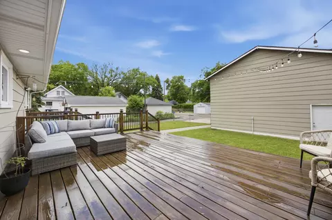 Exterior - 455 16th Ave S, Fargo, ND 58103 photo 6 of 11
