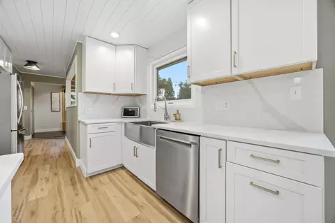 Kitchen - 455 16th Ave S, Fargo, ND 58103 photo 2 of 4