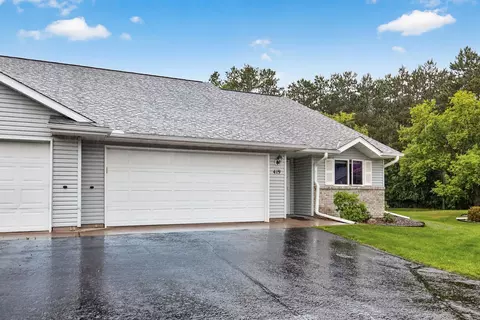 419 Pine Ct, Saint Croix Falls, WI 54024