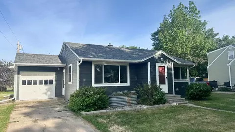 Exterior - 723 3rd St SE, Barnesville, MN 56514 photo 6 of 6