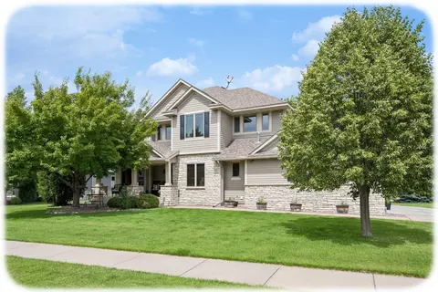 9858 Vagabond Ln N, Maple Grove, MN 55311