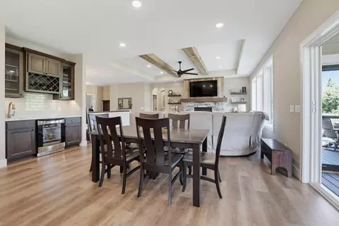 977 Pheasant Run S, Circle Pines, MN 55014