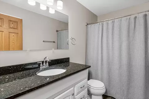 Bath - 7170 Grangeview N, Centerville, MN 55038 photo 1 of 2