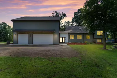 6943 350th St, Stacy, MN 55079