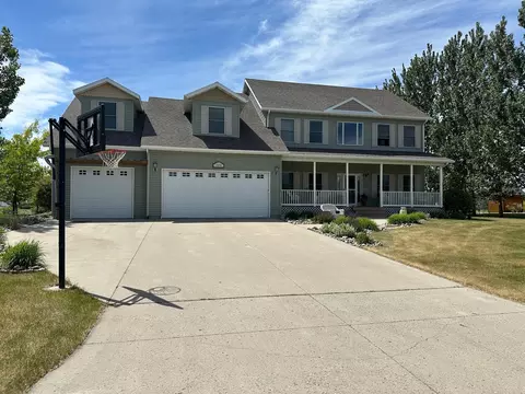 3618 49th St N, Reile's Acres, ND 58102
