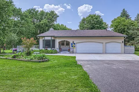 14890 Country Rd, Rogers, MN 55374