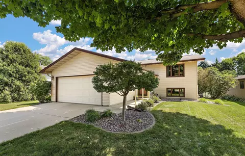 5612 Clearwater Rd NW, Rochester, MN 55901