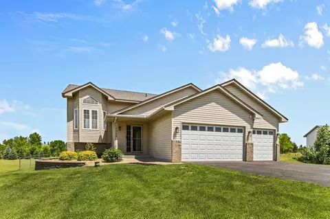 10590 257th Ave NW, Zimmerman, MN 55398