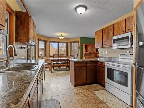 Kitchen - 10047 County Road 8, Brainerd, MN 56401 photo 1 of 2