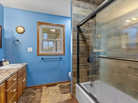 Bath - 10047 County Road 8, Brainerd, MN 56401 photo 1 of 1