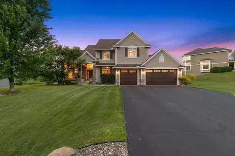 7372 Pine Tree Rd, Lakeville, MN 55044