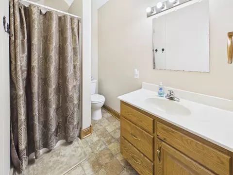 Bath - 503 Main St E, Freeport, MN 56331 photo 2 of 5