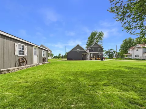 Exterior - 503 Main St E, Freeport, MN 56331 photo 11 of 14